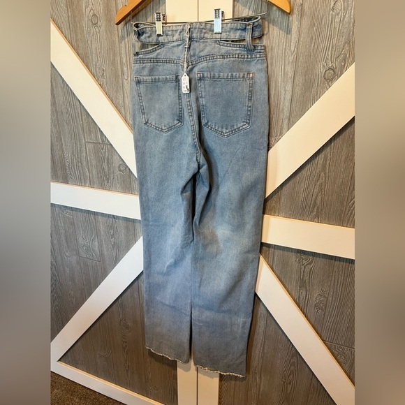 B8.10 High-Waisted Baggy Straight Cut-Out Jeans Split Raw Hem •Rise 11 - Picture 4 of 5